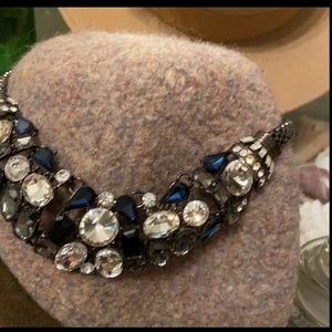 # 58  Statement necklace